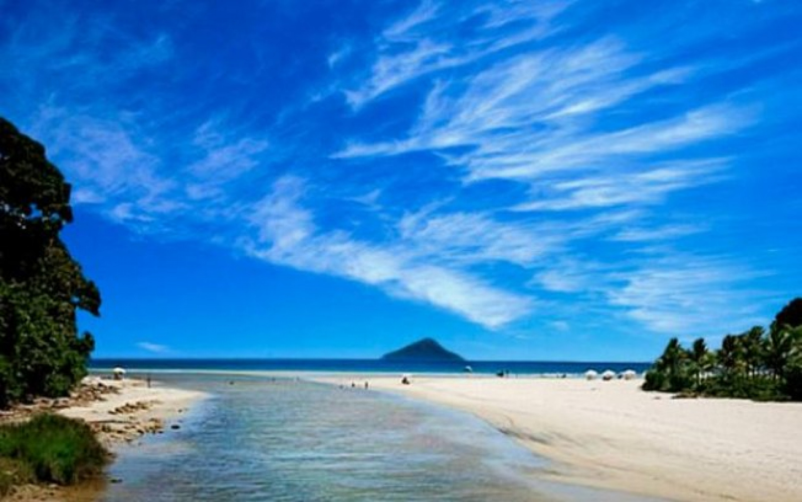 Quem busca diversão, relaxamento e descanso num ambiente natural e de muito charme vai adorar conhecer Juquehy!