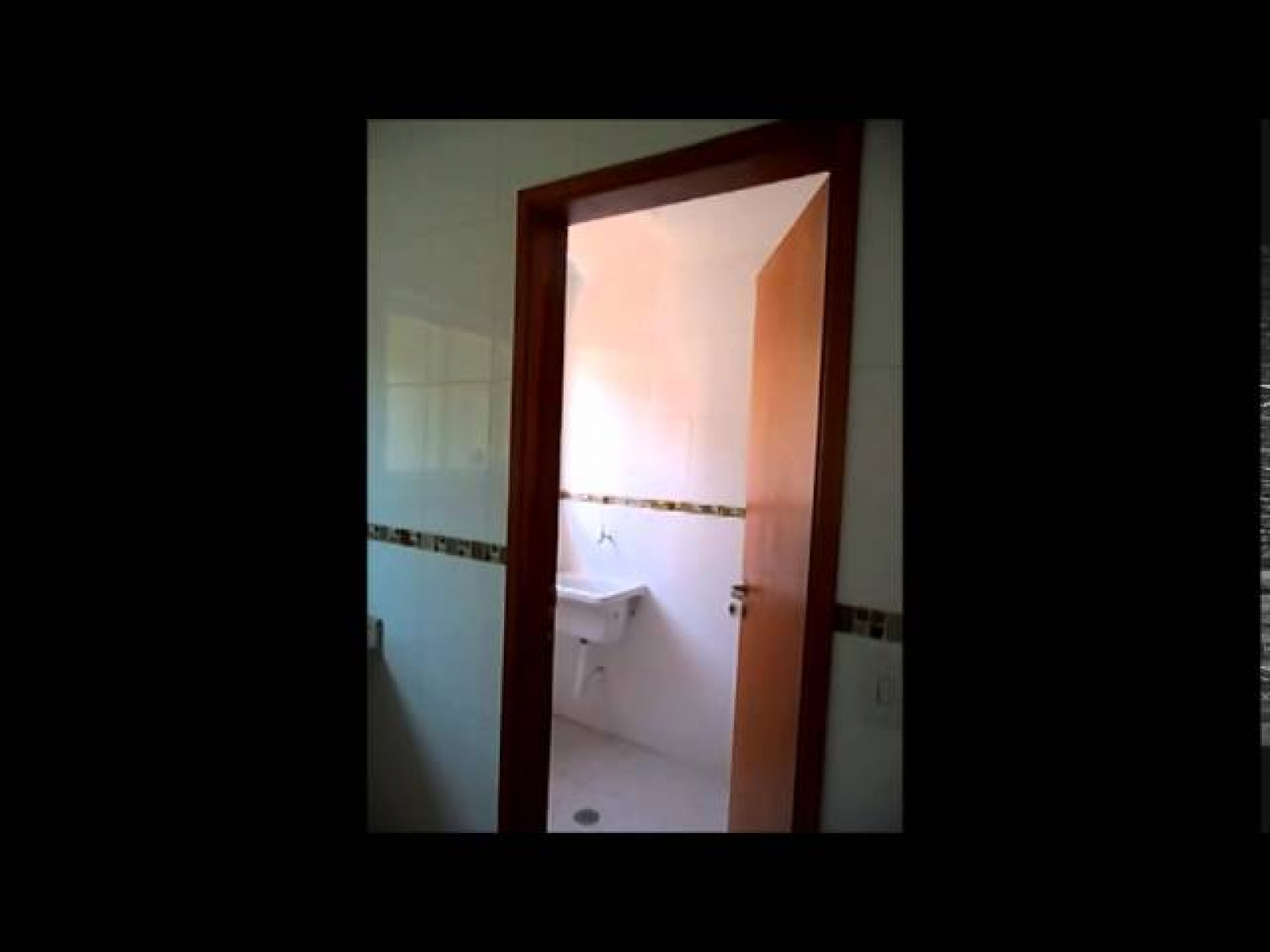 Esplanada dos Barreiros, São Vicente, 3 Dormitórios Dormitórios, ,Casa,Venda,Villaggio Caminho da Orquídeas e da Violetas,1001